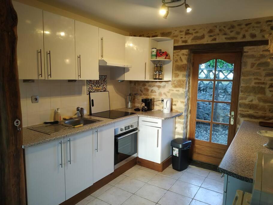 Petite Maison A La Campagne