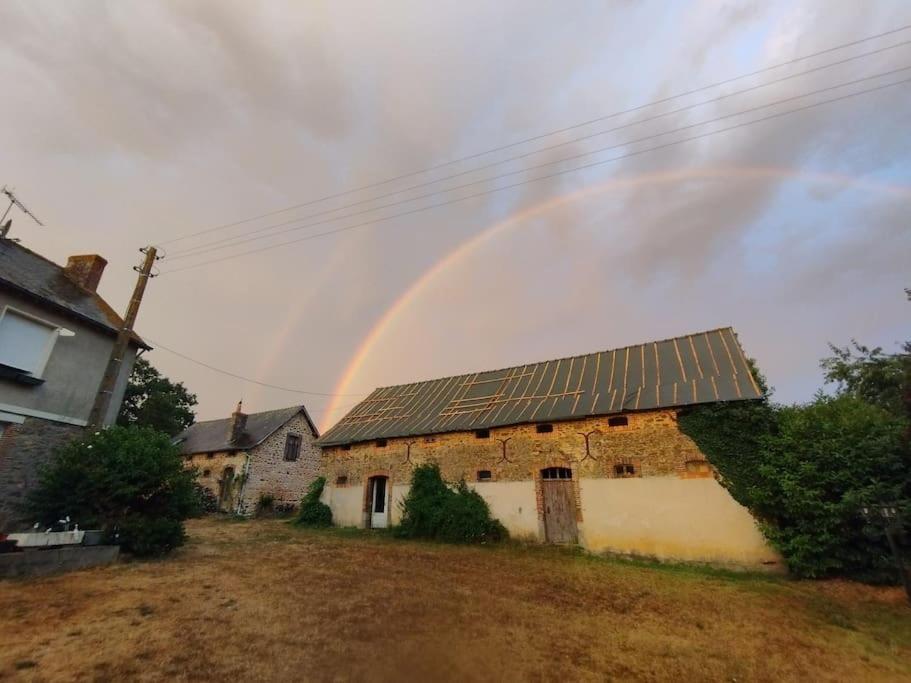 Petite Maison A La Campagne * La Selle-Craonnaise